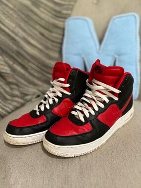 Nike Air Force red black